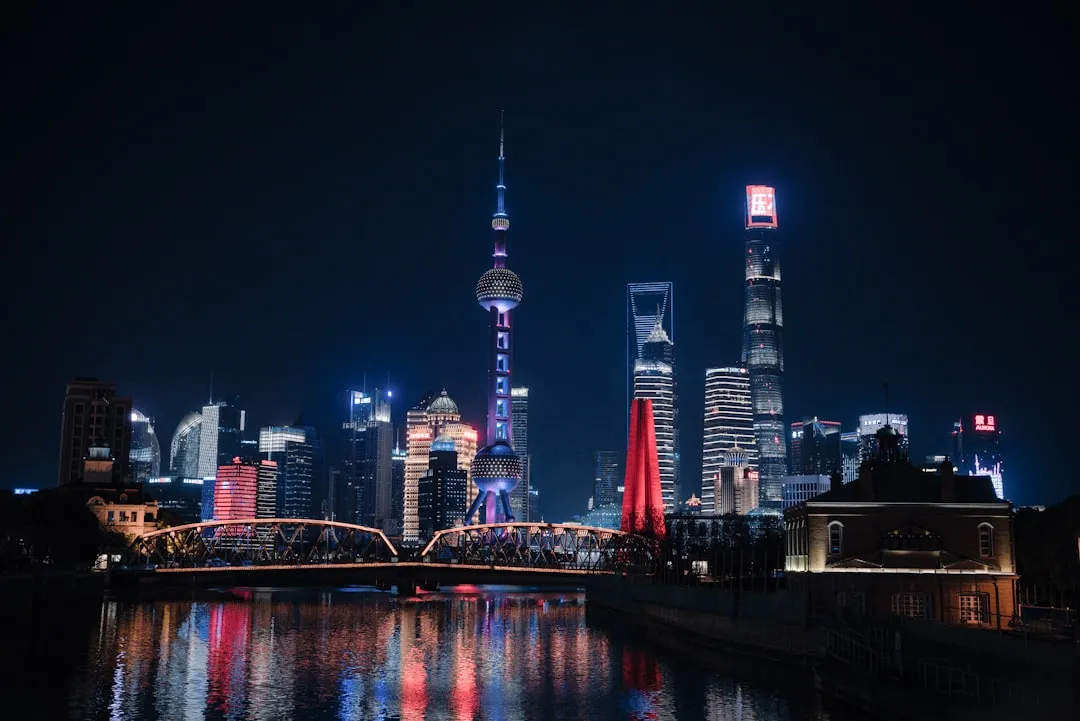 小程序定制开发与模板建站的区别及适用场景分析封面图